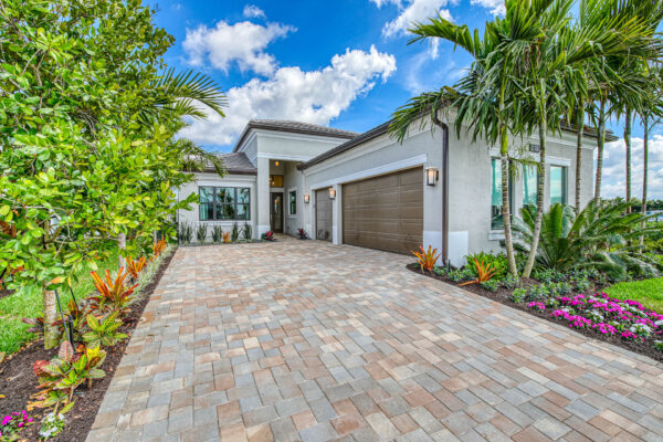 GL_Homes_Valencia_Grand_Boynton_Lot_71-1 - Front Elev