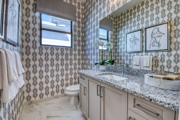 GL_Homes_Valencia_Grand_Boynton_Lot_71-21 - Powder Room