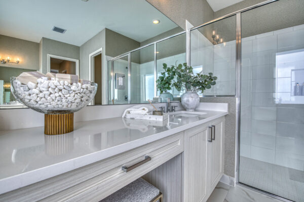 GL_Homes_Valencia_Grand_Boynton_Lot_71-28 - Master Bath